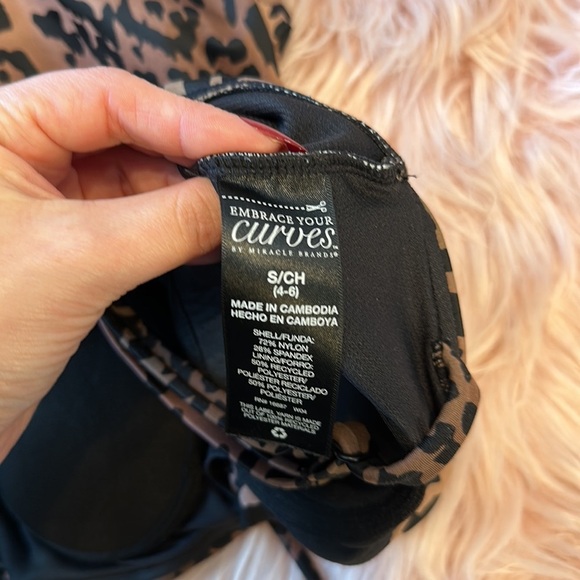 Embrace your Curves by Miracle Brands Cheetah Leopard One Piece Swimsuit - Picture 8 of 12